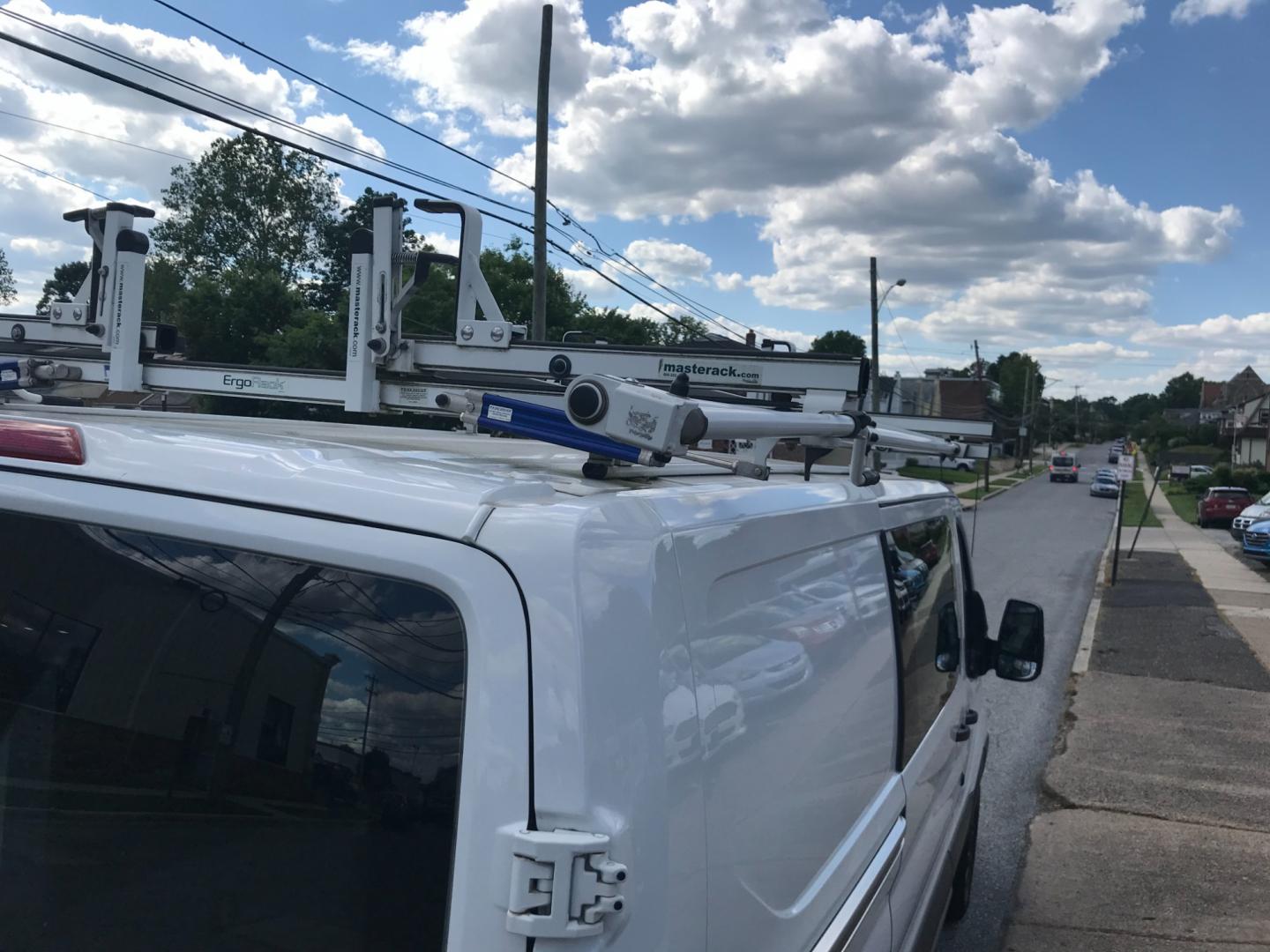 2018 White /Gray Ford Transit 150 Low Roof (1FTYE1YM7JK) with an 3.7 V6 engine, Automatic transmission, located at 577 Chester Pike, Prospect Park, PA, 19076, (610) 237-1015, 39.886154, -75.302338 - Photo#7